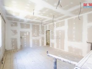 Prodej rodinného domu, Vrutice - Svařenice, 640 m2