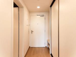 Pronájem bytu 1+kk, Praha - Hloubětín, Poděbradská, 37 m2