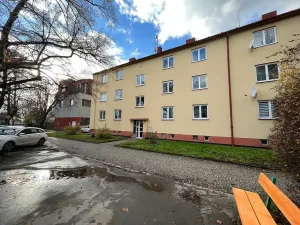 Prodej bytu 3+kk, Praha - Prosek, Letňanská, 77 m2