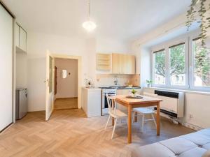 Prodej bytu 1+1, Olomouc, Starodružiníků, 42 m2