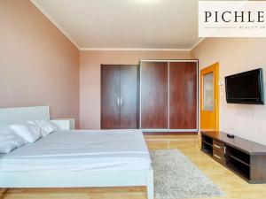 Pronájem bytu 2+kk, Plzeň, sady 5. května, 46 m2