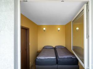 Pronájem bytu 2+kk, Praha - Bohnice, Poznaňská, 47 m2