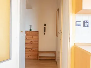 Pronájem bytu 2+kk, Praha - Černý Most, Trytova, 33 m2