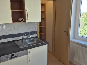 Pronájem bytu 2+1, Praha - Košíře, Karenova, 58 m2