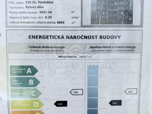Prodej bytu 2+1, Pardubice - Zelené Předměstí, nábřeží Závodu míru, 57 m2