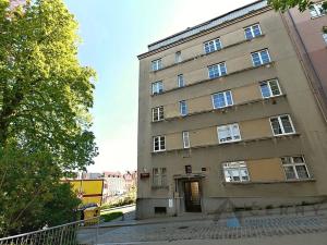 Pronájem bytu 2+1, Liberec, U Sirotčince, 58 m2