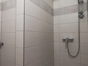 Pronájem bytu 4+kk, Praha - Libeň, Rozšířená, 90 m2