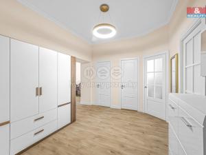 Pronájem bytu 2+1, Praha - Vinohrady, Římská, 82 m2