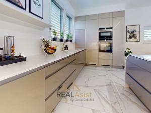 Prodej rodinného domu, Holasice, Čtvrtě, 139 m2