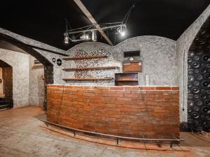 Pronájem obchodního prostoru, Praha - Bubeneč, Kamenická, 92 m2
