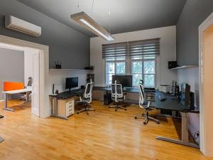 Pronájem kanceláře, Praha - Vinohrady, Fričova, 74 m2