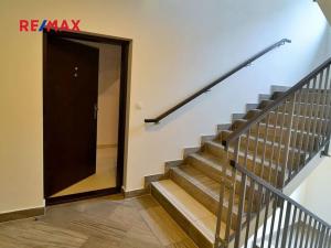 Pronájem bytu 1+kk, Praha - Zličín, Sazovická, 35 m2