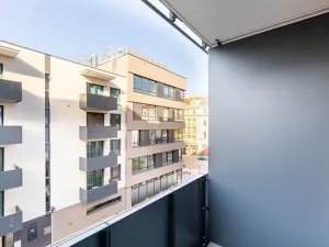 Prodej bytu 1+kk, Praha - Žižkov, Seifertova, 67 m2