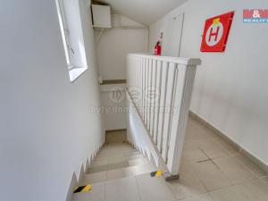 Pronájem kanceláře, Plzeň, Hálkova, 786 m2