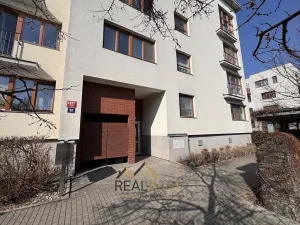 Prodej bytu 3+kk, Praha - Zbraslav, Neumannova, 77 m2