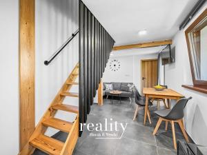 Prodej rodinného domu, Perná, 205 m2