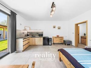Prodej vícegeneračního domu, Perná, 205 m2
