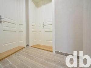 Pronájem bytu 1+kk, Karlovy Vary, Raisova, 30 m2