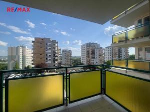 Pronájem bytu 1+kk, Praha - Horní Měcholupy, Padovská, 32 m2