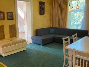 Pronájem bytu 3+1, Holice, Hradecká, 62 m2
