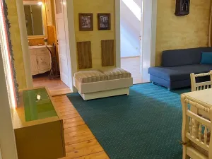 Pronájem bytu 3+1, Holice, Hradecká, 62 m2