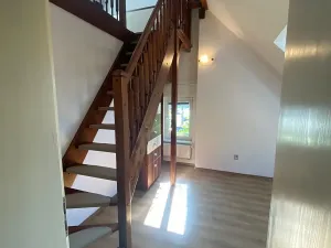 Pronájem bytu 3+1, Holice, Hradecká, 62 m2