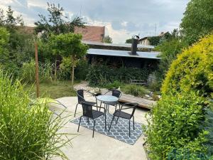 Pronájem bytu 3+1, Holice, Hradecká, 62 m2