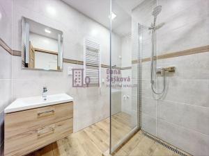 Pronájem bytu 2+1, Jindřichův Hradec, sídliště Vajgar, 57 m2