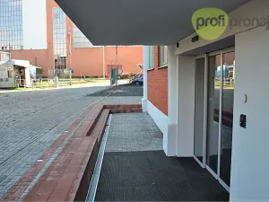 Pronájem skladu, Zlín, Šedesátá, 340 m2