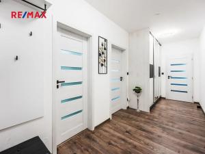 Prodej bytu 2+kk, Lavičky, 56 m2