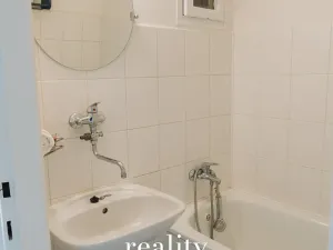Pronájem bytu 1+1, Praha - Karlín, 34 m2