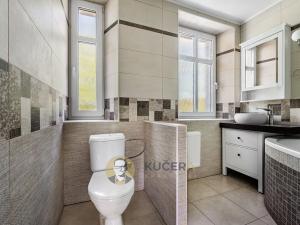 Prodej kanceláře, Lovosice, Sukova, 310 m2