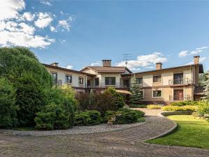 Prodej vily, Sulice, 290 m2