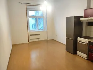 Pronájem bytu 2+kk, Praha - Smíchov, U Nikolajky, 44 m2