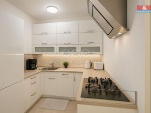 Prodej bytu 4+kk, Praha - Řepy, Vondroušova, 74 m2