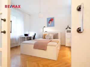 Prodej bytu 2+1, Praha - Holešovice, Tovární, 78 m2