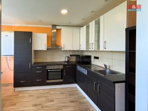 Pronájem bytu 3+1, Praha - Kobylisy, Kaňkovského, 72 m2