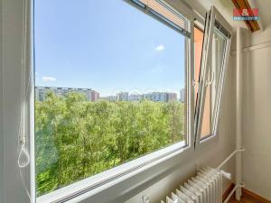 Pronájem bytu 3+1, Praha - Kobylisy, Kaňkovského, 72 m2