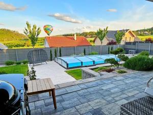 Pronájem rodinného domu, Králův Dvůr, Na Vinohradech, 126 m2