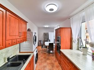 Prodej bytu 4+1, Sokolov, Heyrovského, 91 m2