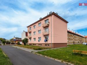 Prodej bytu 2+1, Karlovy Vary - Dvory, Lipová, 57 m2