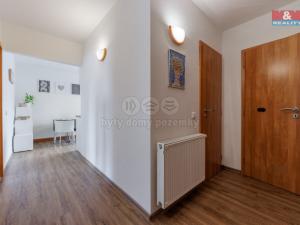 Prodej bytu 2+1, Karlovy Vary - Dvory, Lipová, 57 m2