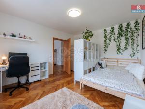 Prodej bytu 2+1, Karlovy Vary - Dvory, Lipová, 57 m2