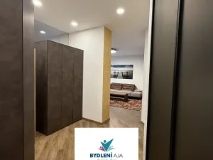 Prodej bytu 2+kk, Praha - Malá Strana, Hellichova, 51 m2