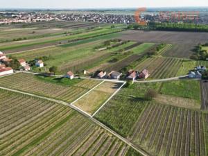 Prodej komerčního pozemku, Velké Bílovice, Svárov, 1724 m2