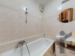 Prodej bytu 2+kk, Praha - Žižkov, Jeseniova, 46 m2