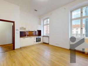 Pronájem bytu 2+kk, Praha - Karlín, Prvního pluku, 41 m2