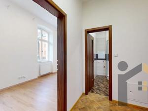 Pronájem bytu 2+kk, Praha - Karlín, Prvního pluku, 41 m2