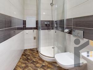 Pronájem bytu 2+kk, Praha - Karlín, Prvního pluku, 41 m2