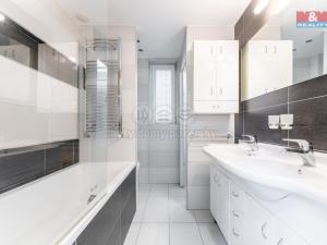 Prodej bytu 3+kk, Praha, Na Maninách, 70 m2